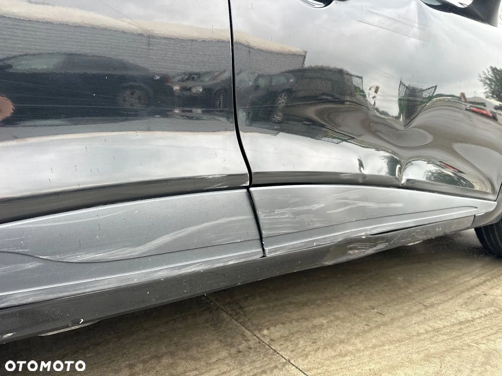 Renault Clio 1.2 16V 75 LIMITED - 16