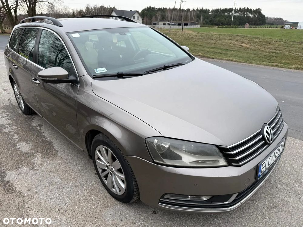 Volkswagen Passat - 4