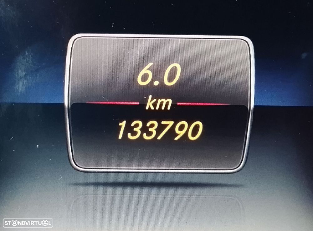 Mercedes-Benz E 220 d AMG - 5
