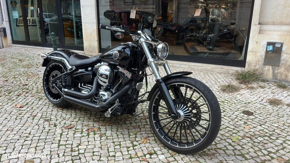 Harley-Davidson Breakout - 2