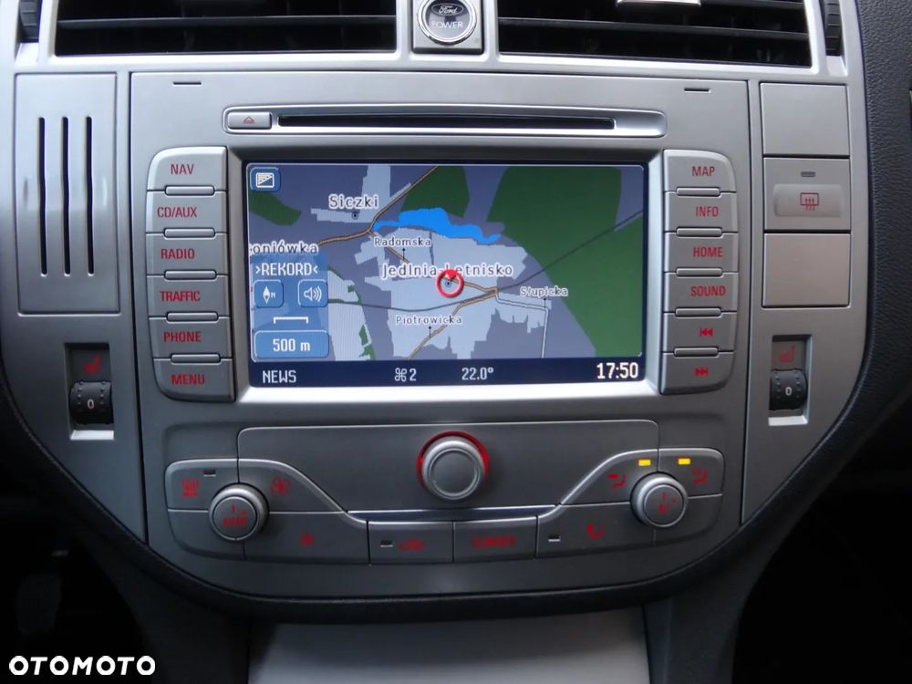 Ford Kuga 2.0 TDCi 4x4 Titanium - 28