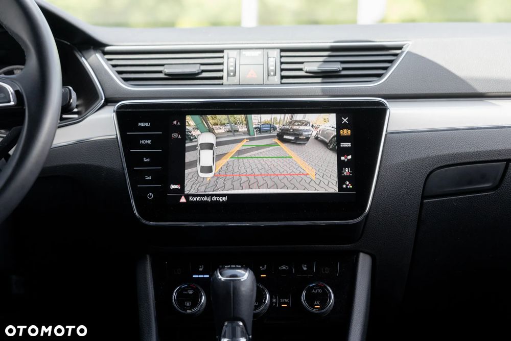 Skoda Superb 2.0 TSI L&K DSG - 23