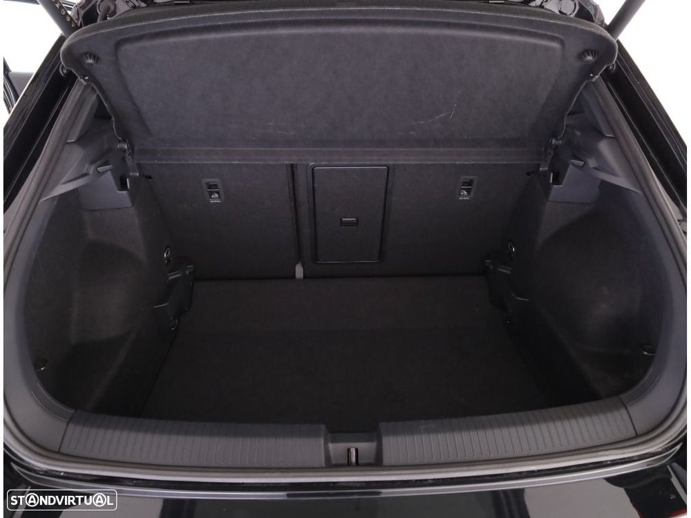 VW T-Roc 1.5 TSI R-Line DSG - 23