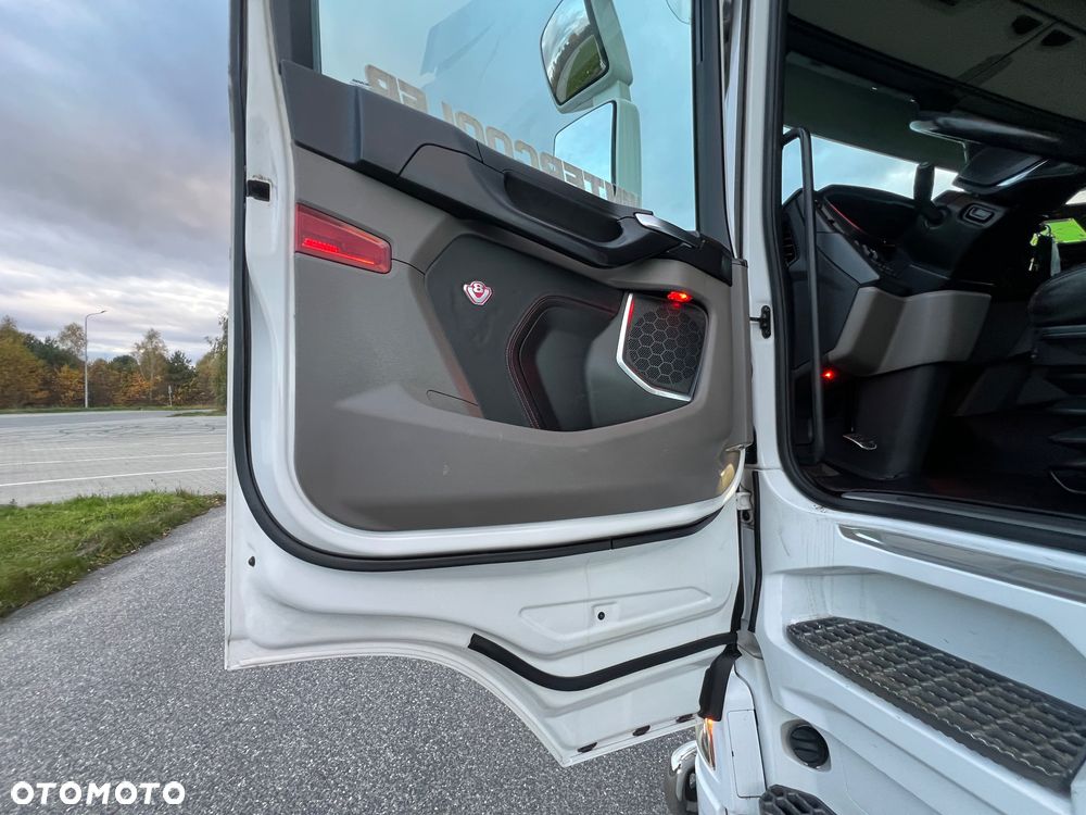 Scania Scania R650 z Niemiec bez EGR tylko SCR pełne wyposażenie FULL AIR V8 - 28