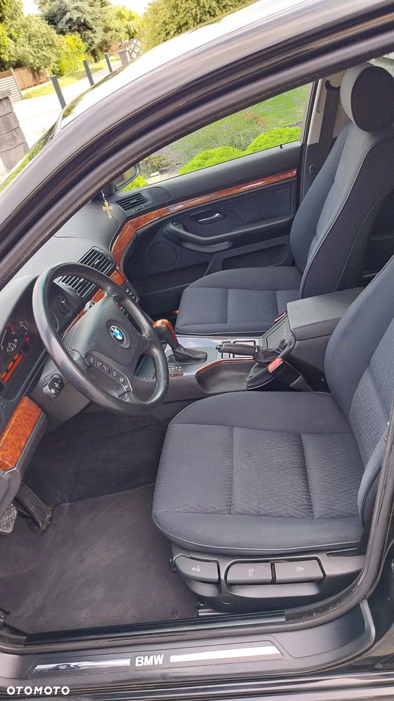 BMW Seria 5 - 11