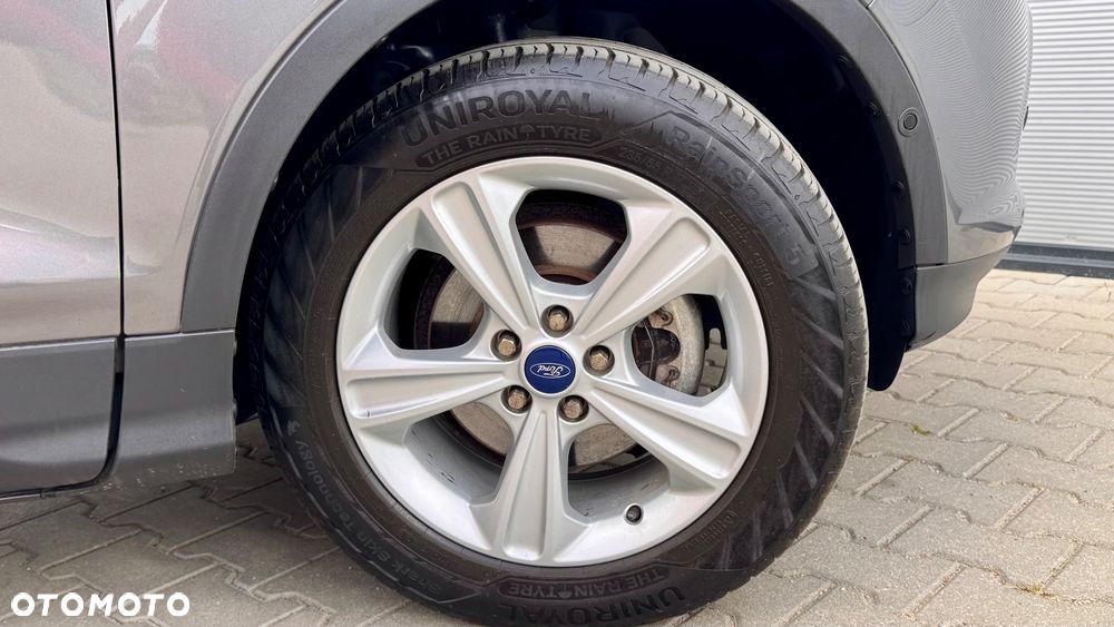 Ford Kuga 1.6 EcoBoost 2x4 Titanium - 39