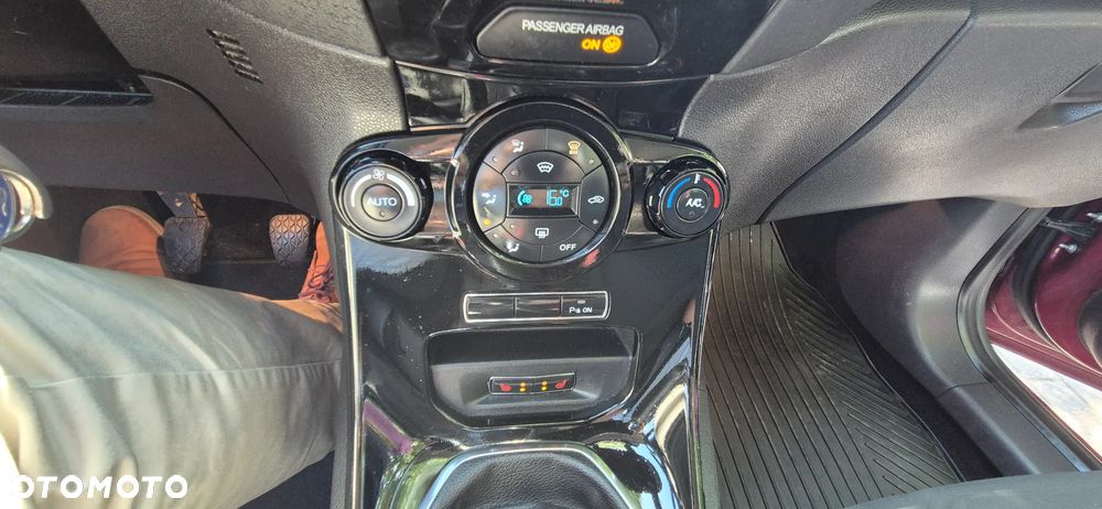 Ford Fiesta 1.25 Titanium EU6 - 20