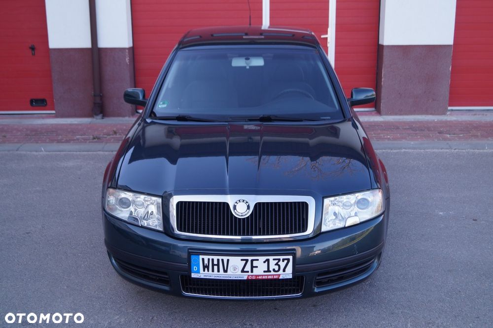 Skoda Superb 2.0 Exclusive - 2