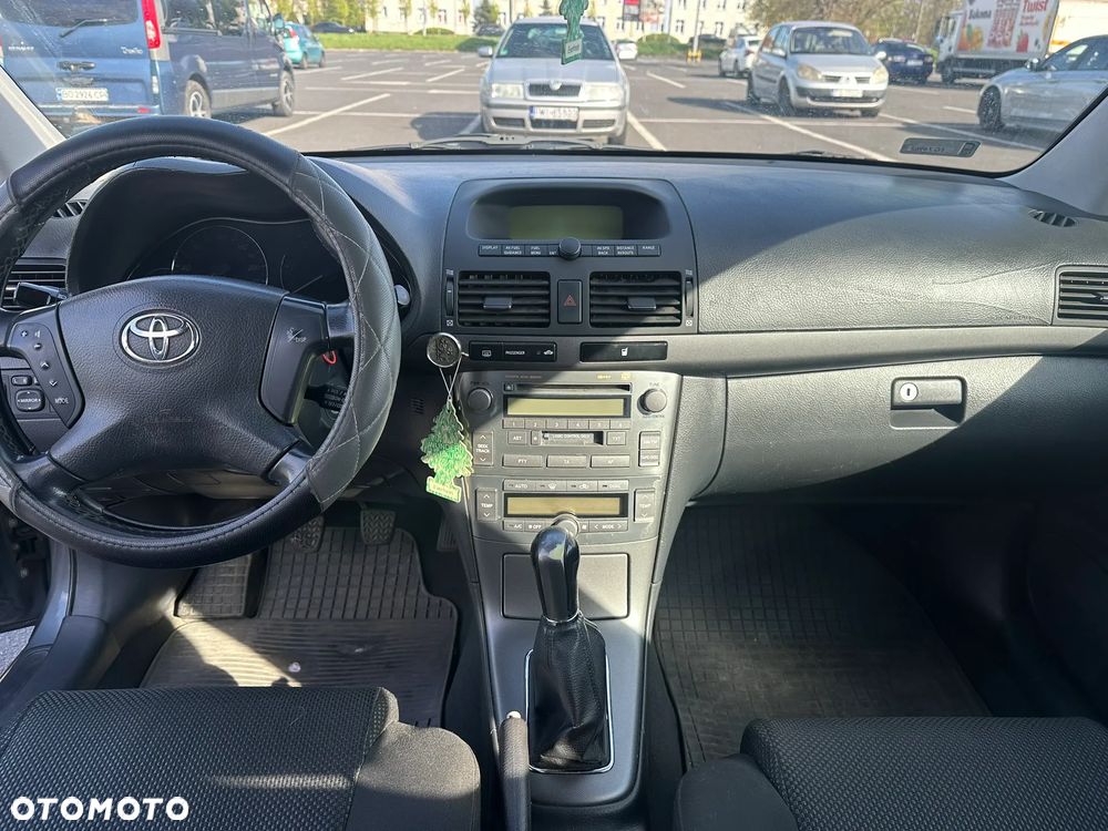 Toyota Avensis 2.0 D-4D Sol - 9
