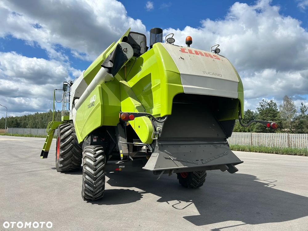 Claas Tucano 440 - 4