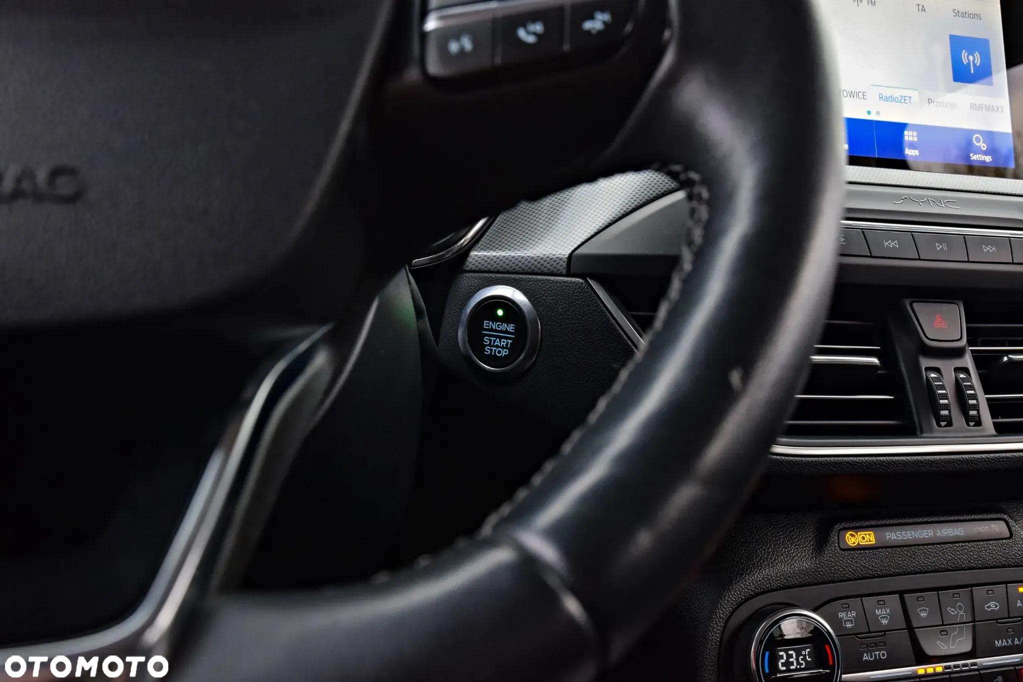 Ford Focus 1.5 EcoBoost Titanium X - 36