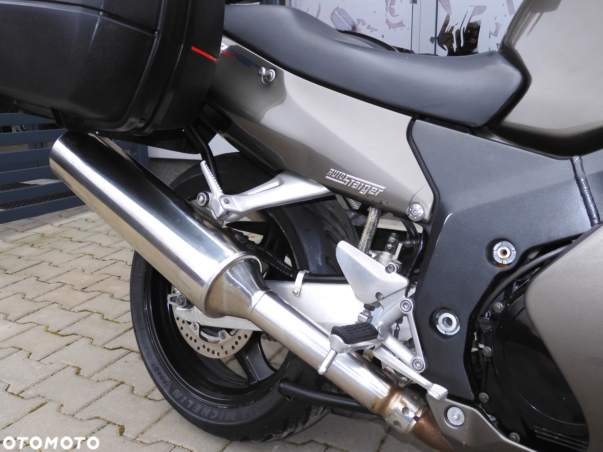 Honda CBR - 9