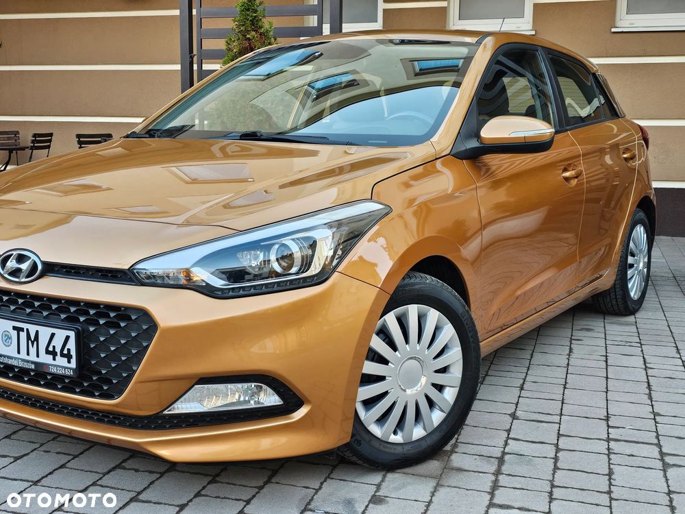 Hyundai i20 1.2 YES Gold - 17