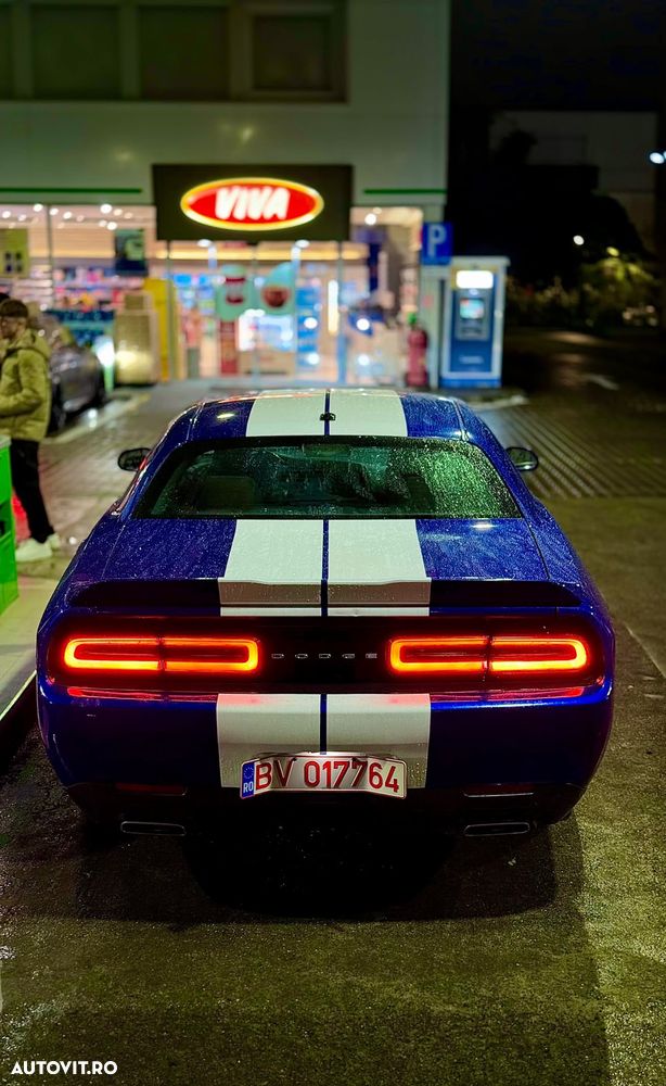 Dodge Challenger - 3