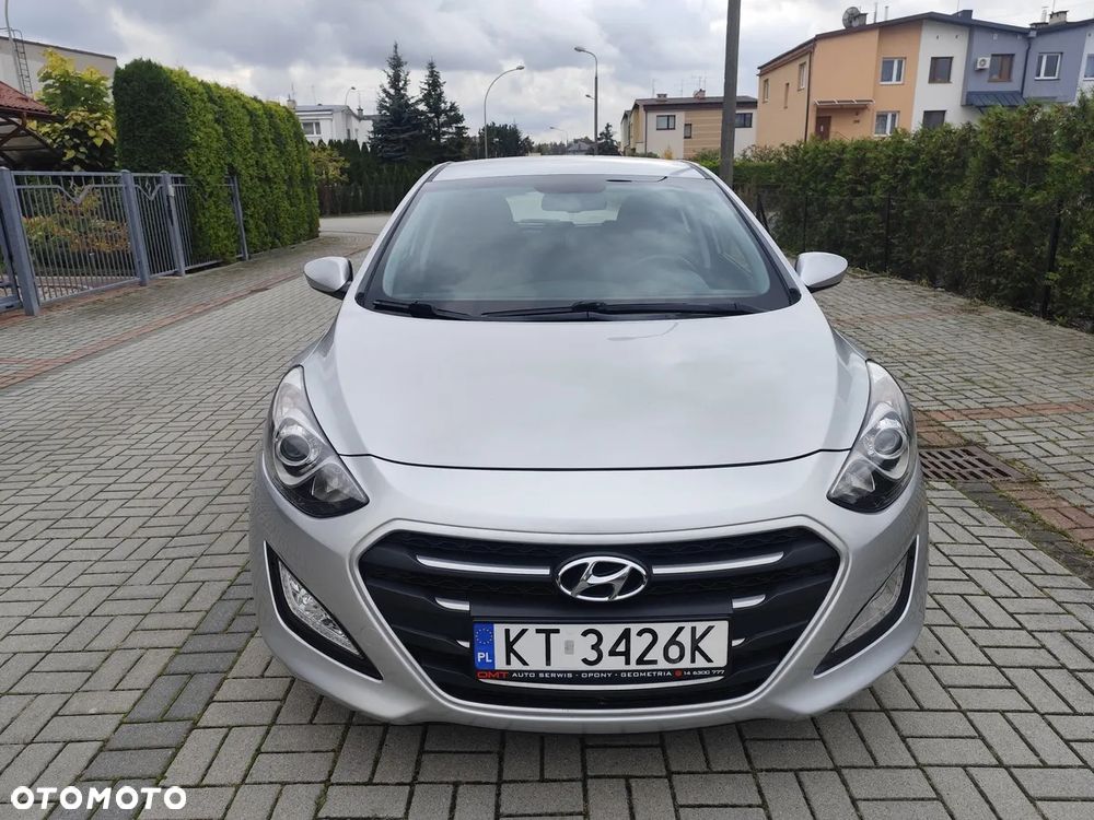 Hyundai i30 1.6 CRDi Automatik Trend - 21