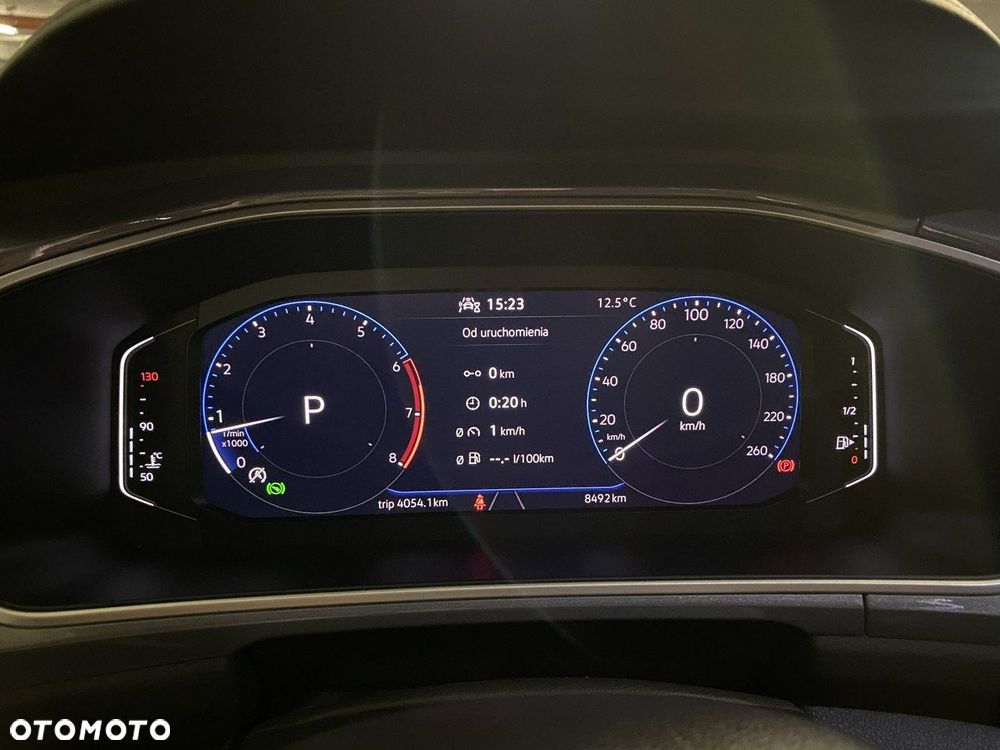 Volkswagen T-Roc - 21