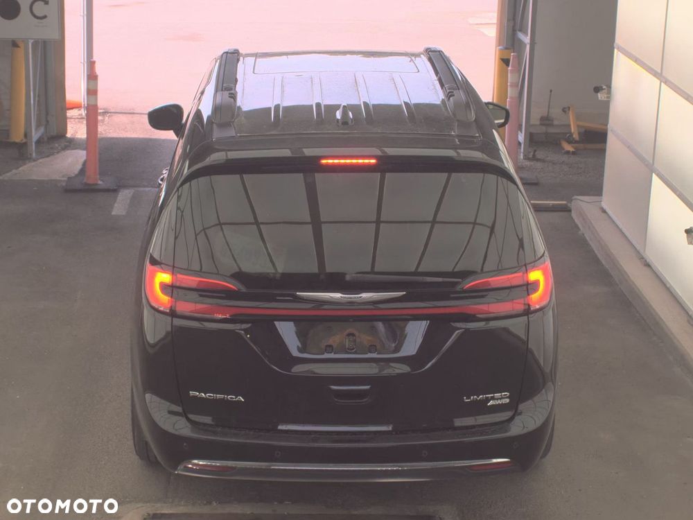 Chrysler Pacifica - 6