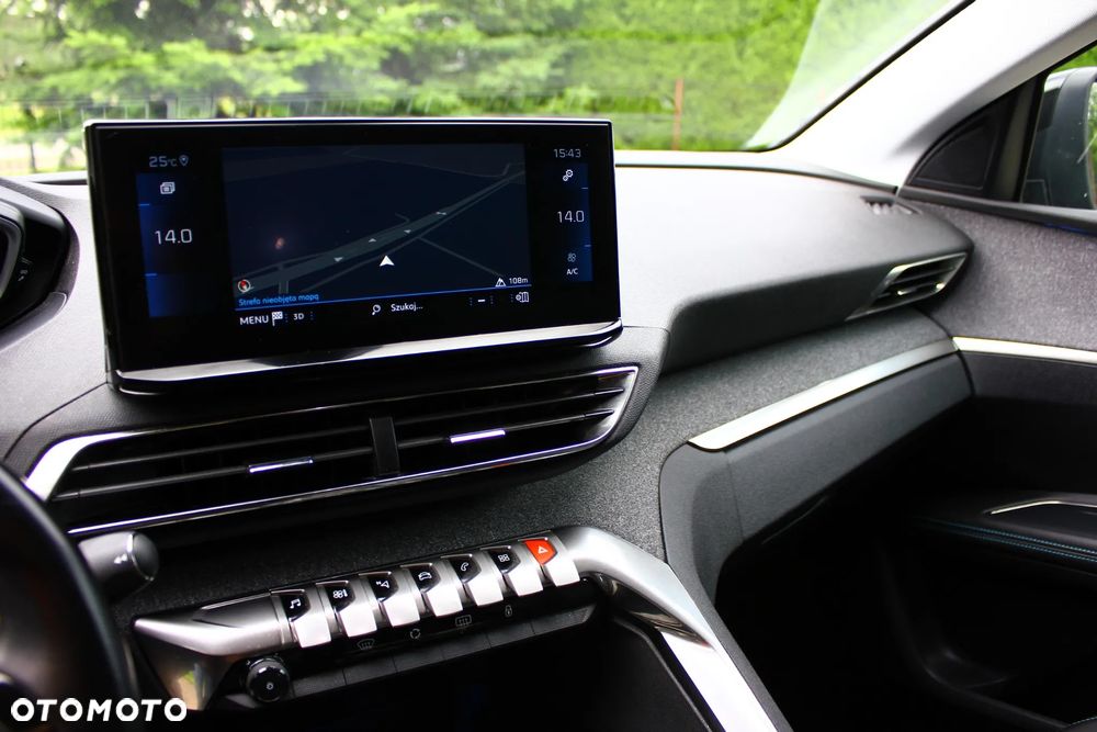 Peugeot 5008 BlueHDi 180 EAT8 Allure - 25