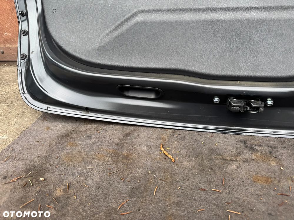 Klapa bagażnika kamera Toyota Yaris III lift 2019r kolor 209 OE - 8