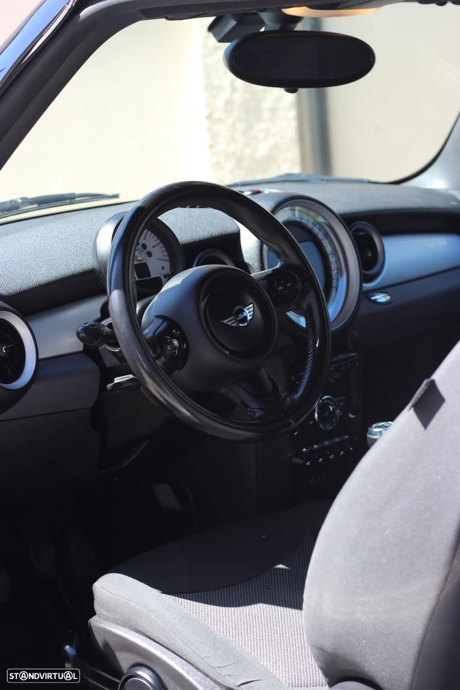 MINI 3 Portas Cooper D - 7