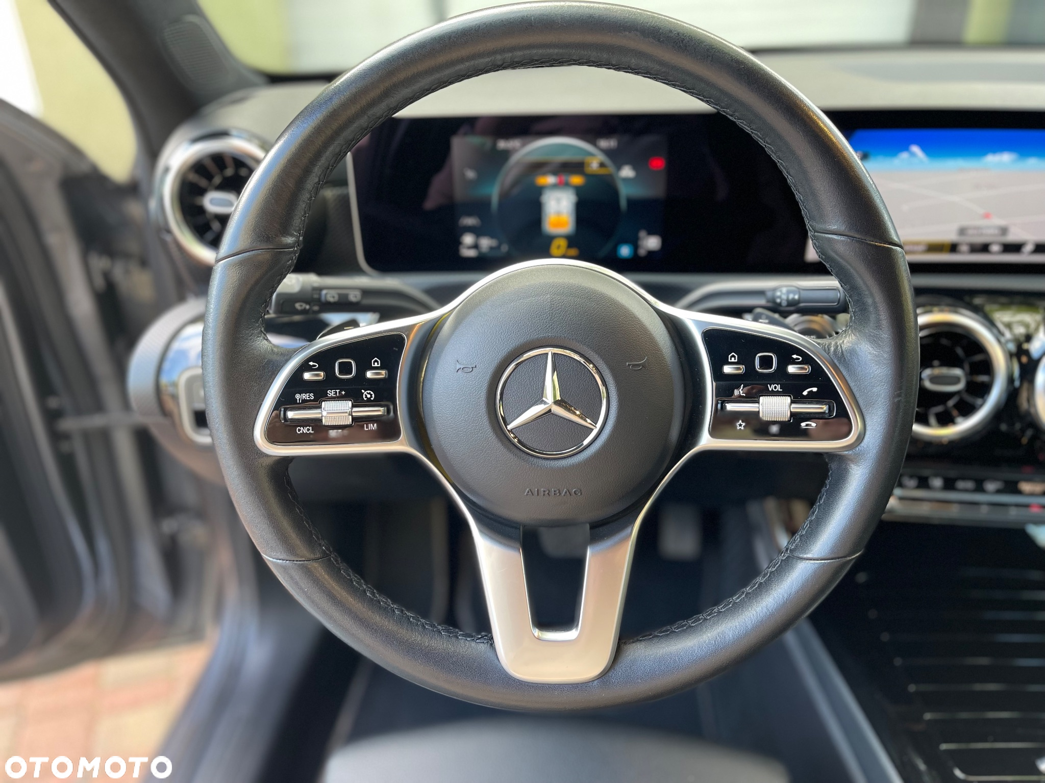 Mercedes-Benz Klasa A 200 AMG Line 7G-DCT - 18