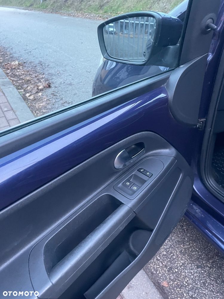 Volkswagen up! 1.0 high - 15