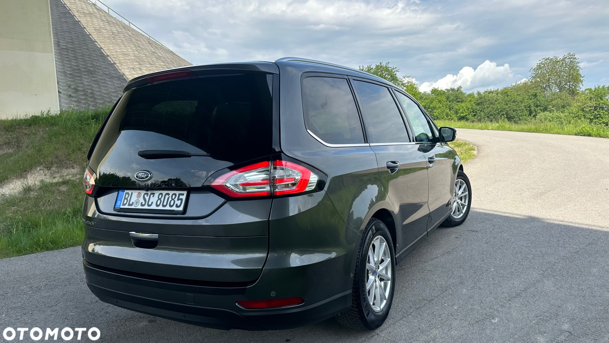 Ford Galaxy 2.0 EcoBlue Twin-Turbo Titanium - 2