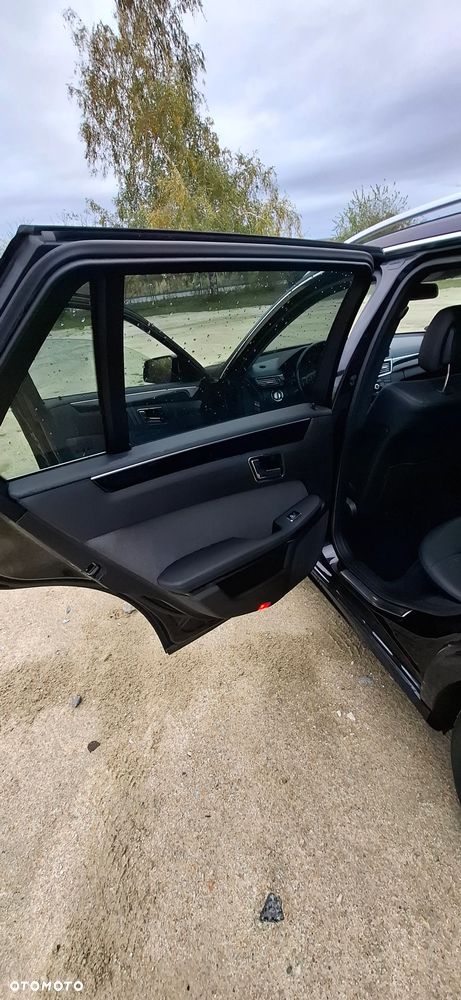 Mercedes-Benz Klasa E - 26