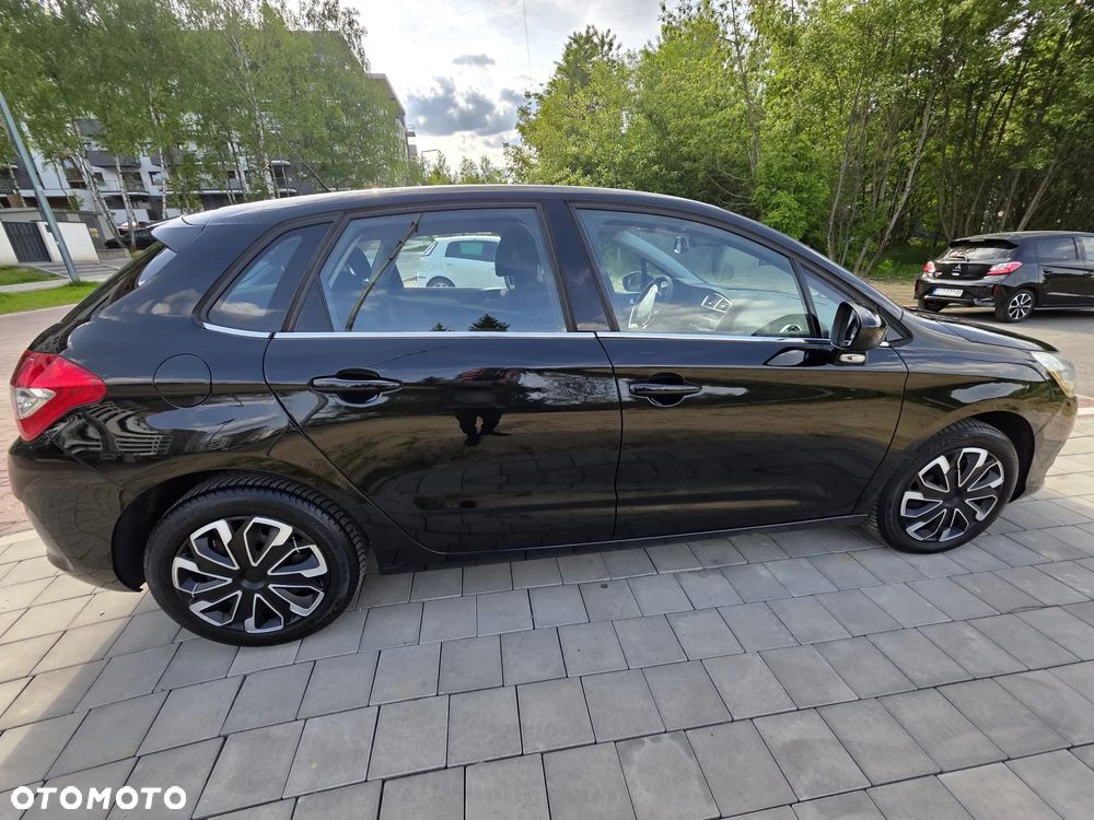 Citroën C4 HDi 115 Attraction - 4