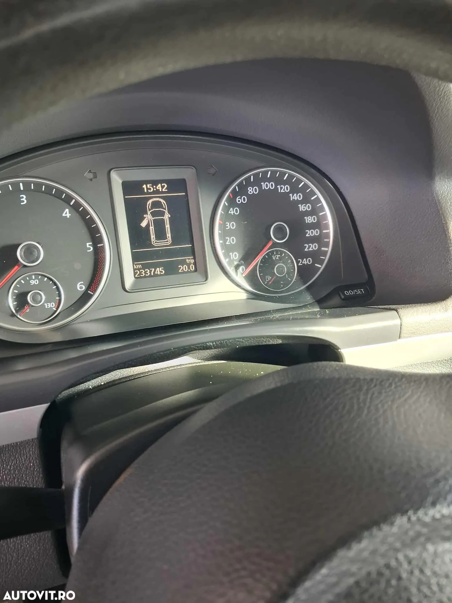 Volkswagen Touran 1.6 TDI BlueMotion Technology Comfortline - 5