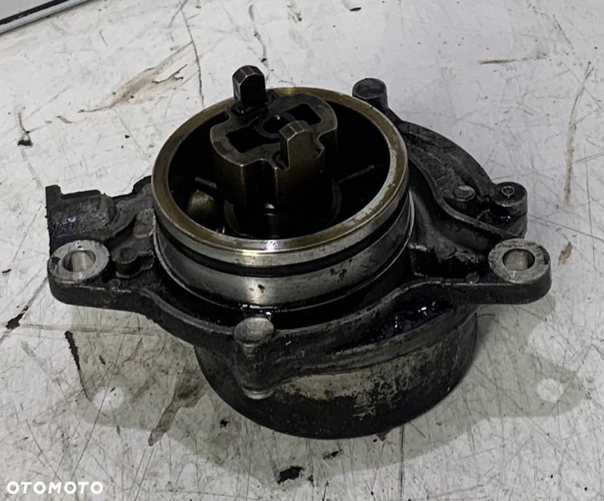 POMPA PODCIŚNIENIOWA VACUM 7791232 BMW E60 E61 E63 - 3