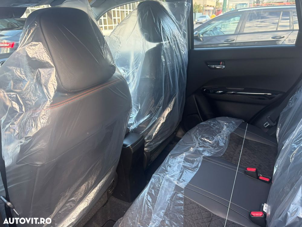 Suzuki Vitara 1.4 Boosterjet 6AT MHEV Signature - 12