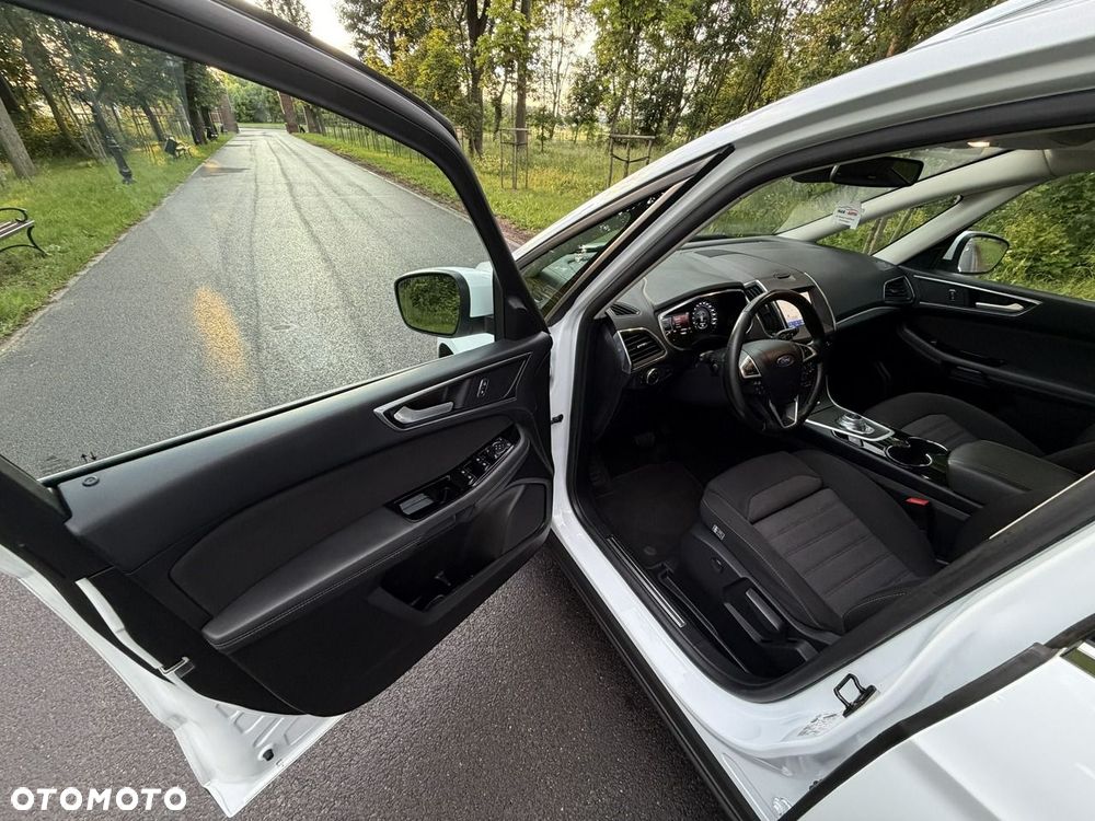 Ford Galaxy - 18