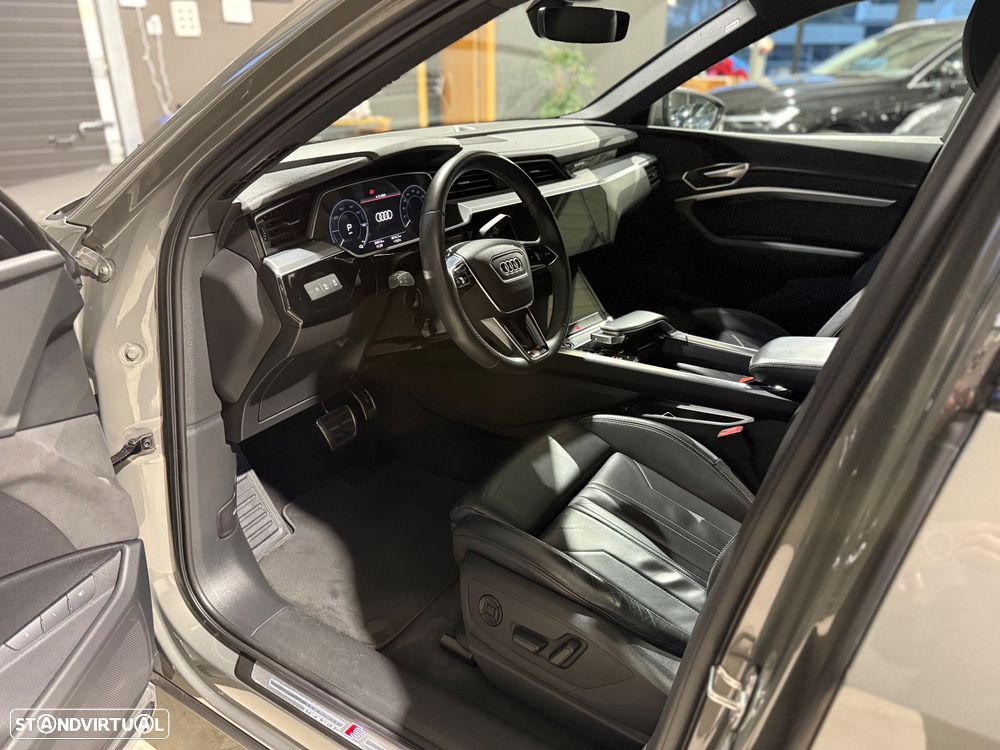 Audi Q8 e-Tron Sportback 50 quattro S line - 16