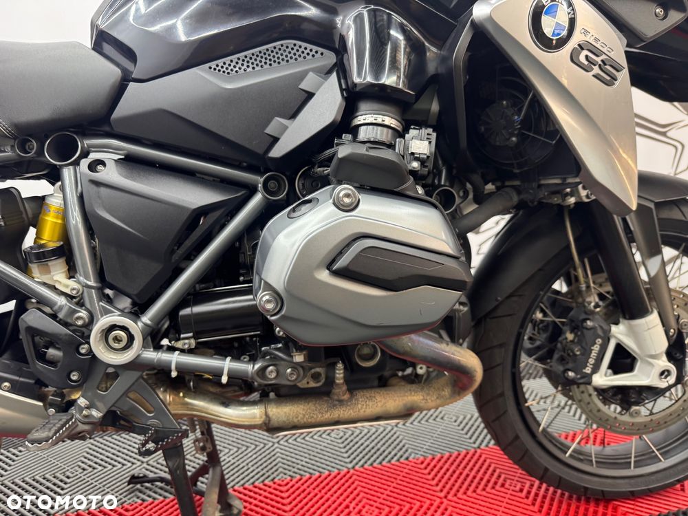 BMW R - 33