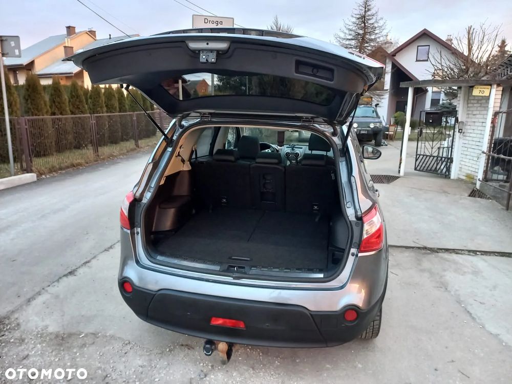 Nissan Qashqai+2 - 22