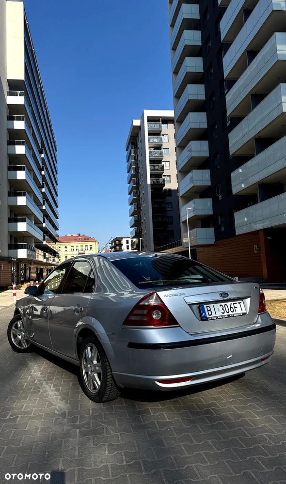 Ford Mondeo 1.8 SCi Ghia - 7