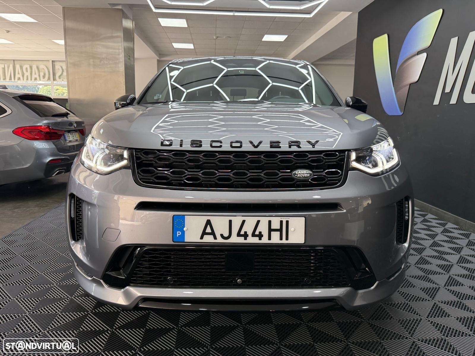 Land Rover Discovery Sport 1.5 I3 P300e AWD R-Dynamic HSE - 11