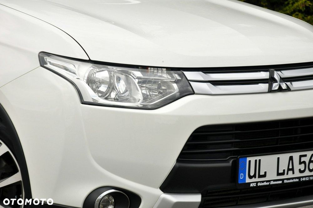 Mitsubishi Outlander - 12