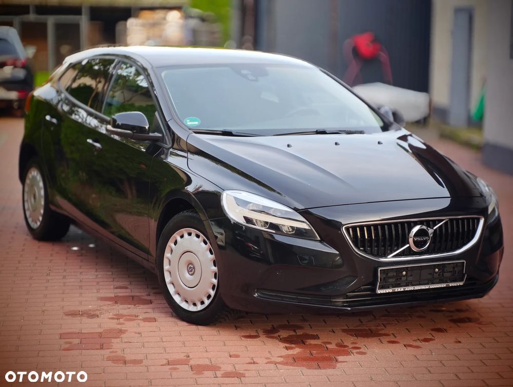 Volvo V40 D2 Momentum - 26