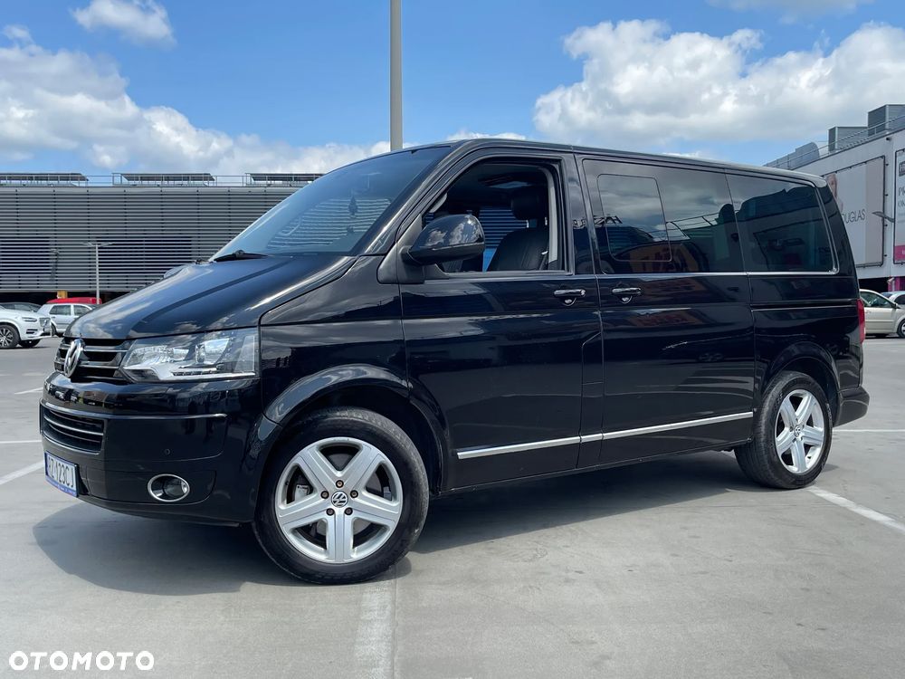 Volkswagen Multivan - 1