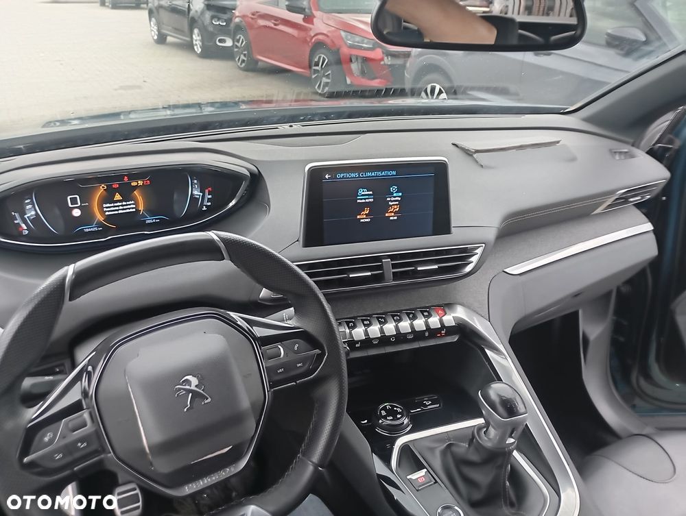 Peugeot 5008 - 11