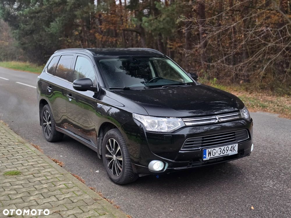 Mitsubishi Outlander - 11