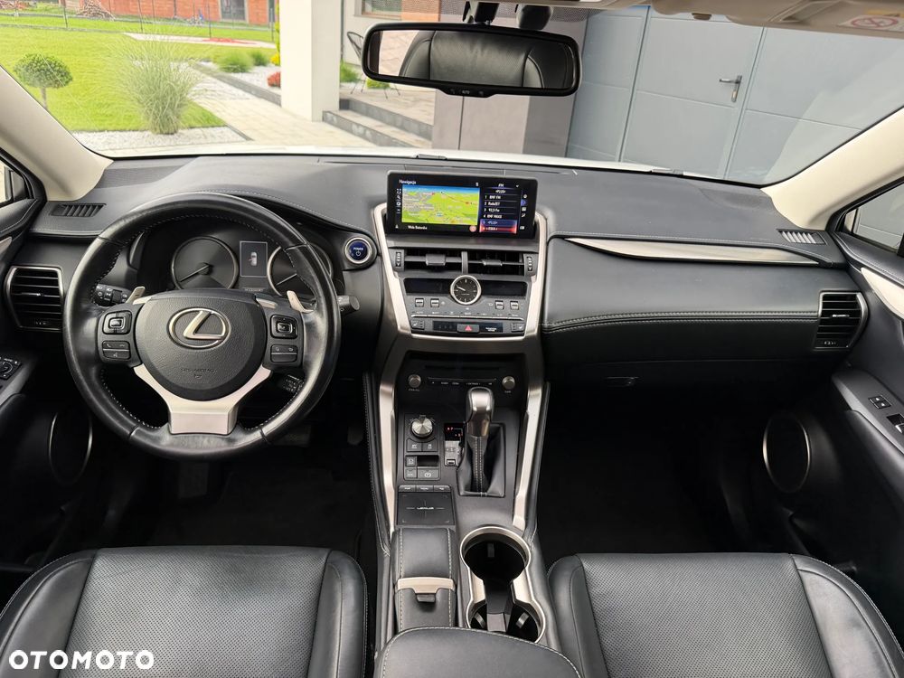 Lexus NX 300h Business Edition AWD - 14