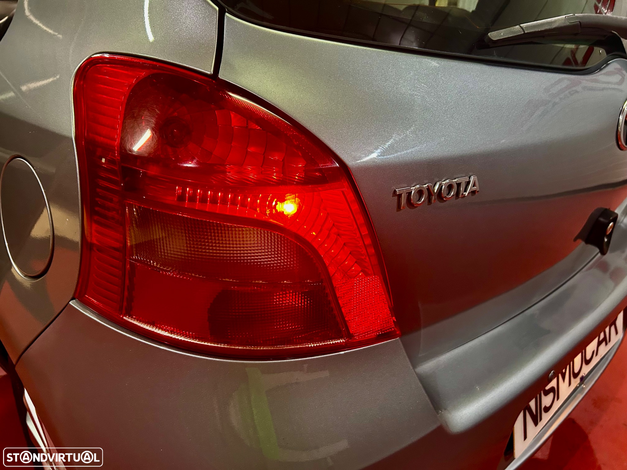 Toyota Yaris 1.0 VVT-i AC Manual+VSC - 24