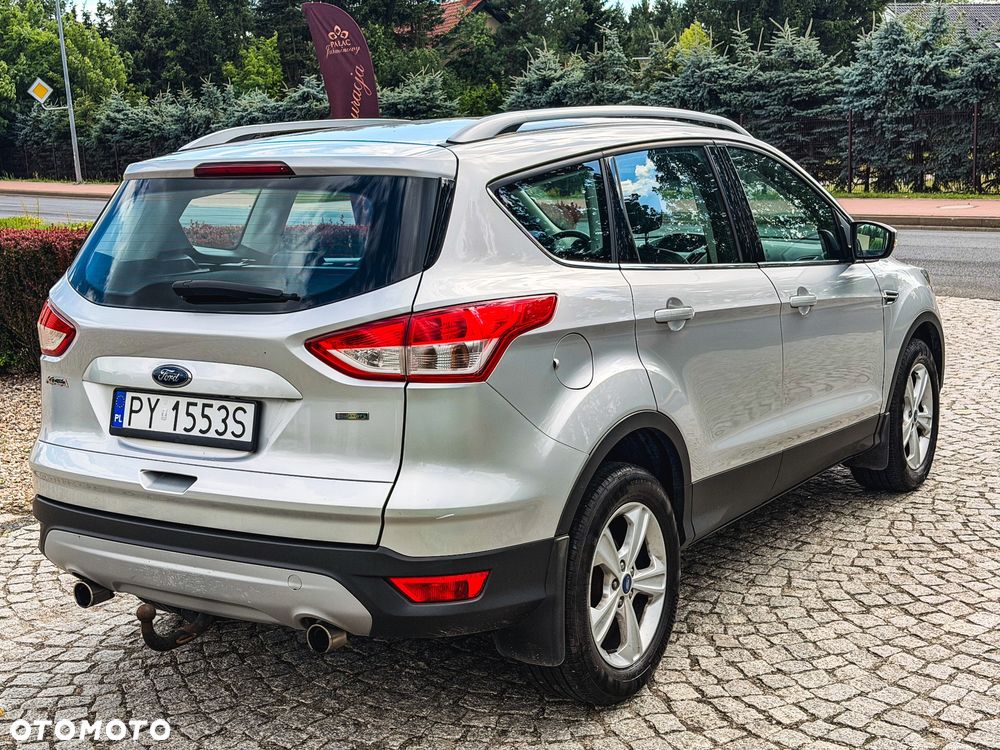 Ford Kuga 1.5 EcoBoost 2x4 Titanium - 16