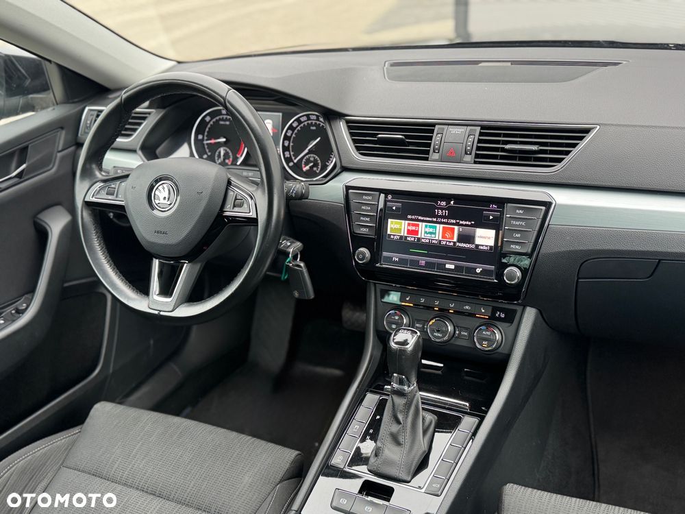 Skoda Superb 2.0 TDI DSG Premium Edition - 30