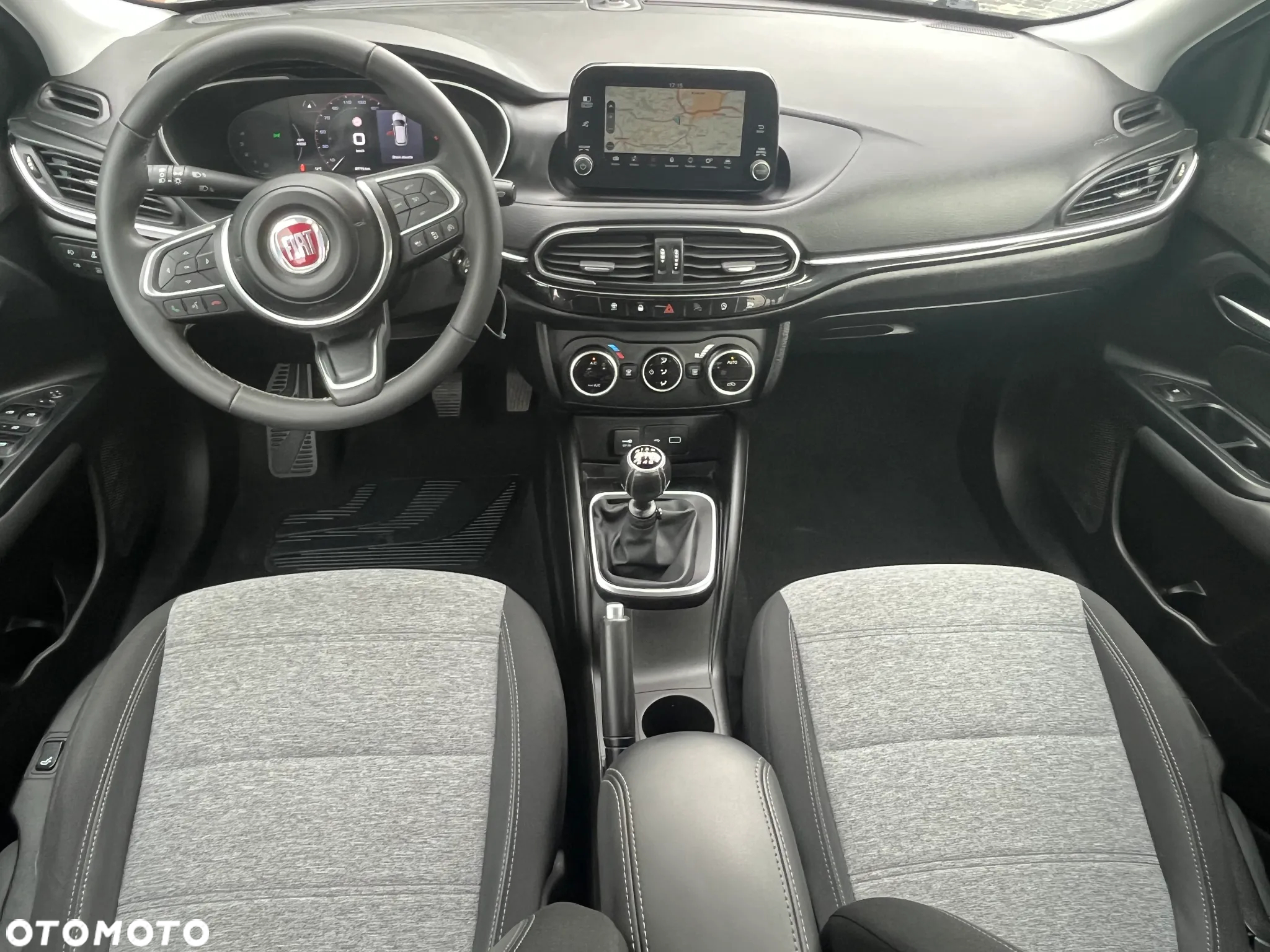 Fiat Tipo 1.6 MultiJet Cross - 17
