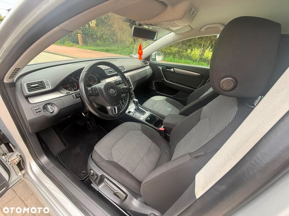 Volkswagen Passat - 7