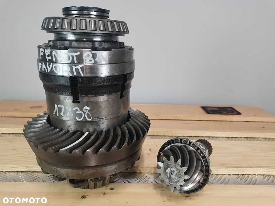 Fendt 824 Turboshift {Dyferencjał 12X38} - 9